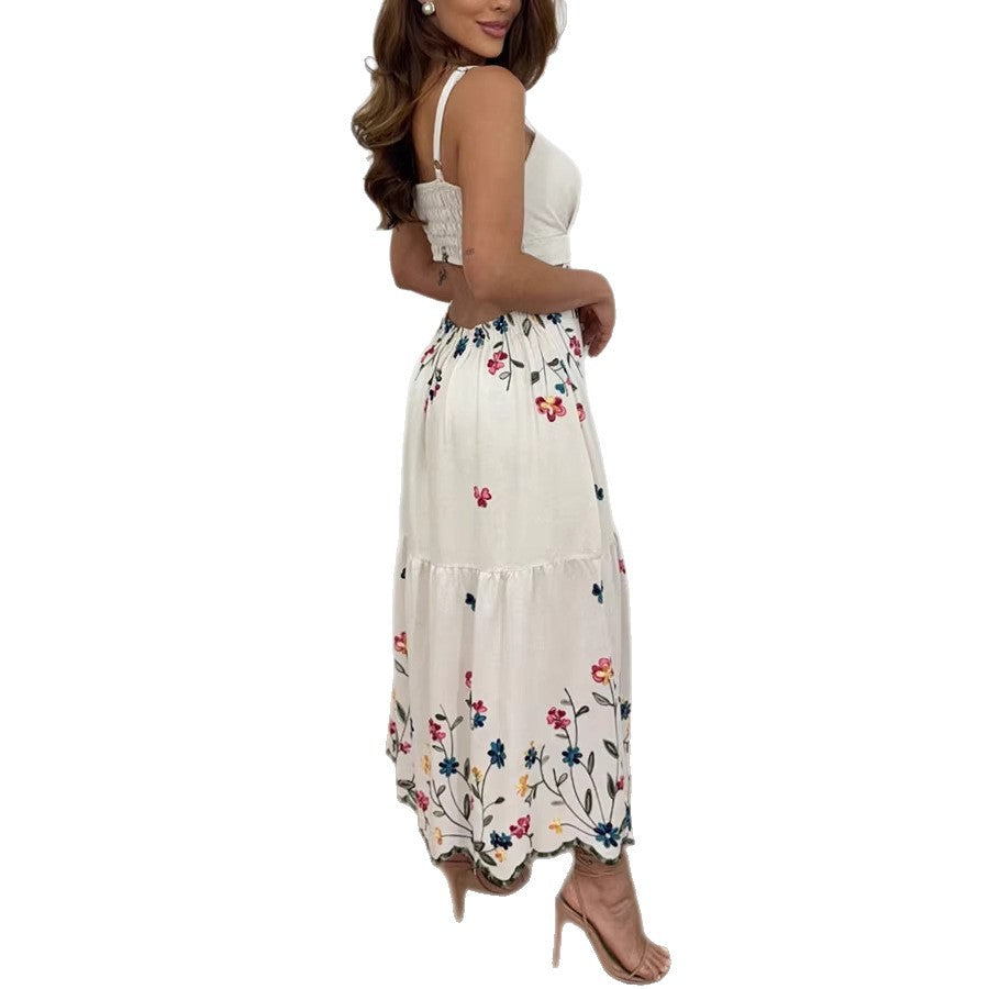 Robe à bretelles spaghetti à motifs floraux