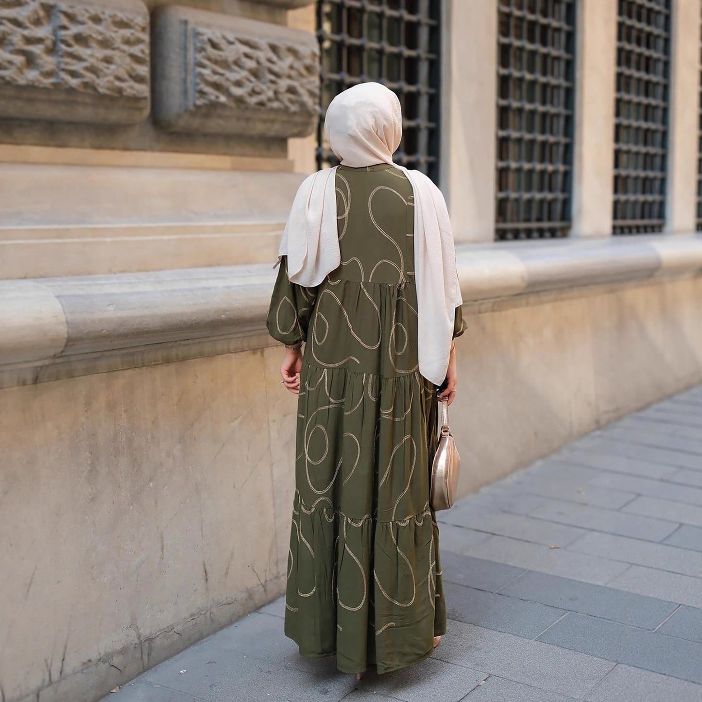 Robe longue ample patchwork imprimée à col en V