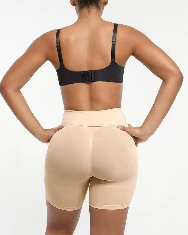 Short gainant taille haute effet push-up pour femme