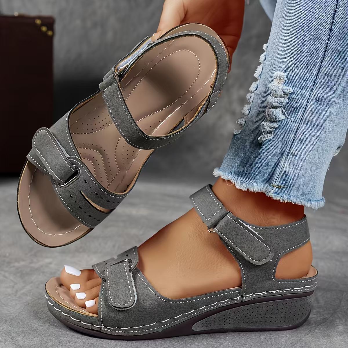 Chaussures :Sandales à scratch style romain pour femmes