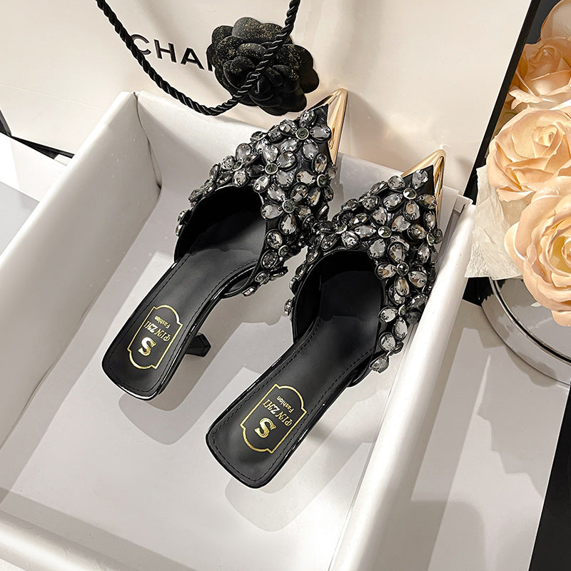 Chaussures :Pantoufles à talons hauts à bout pointu ornées de perles