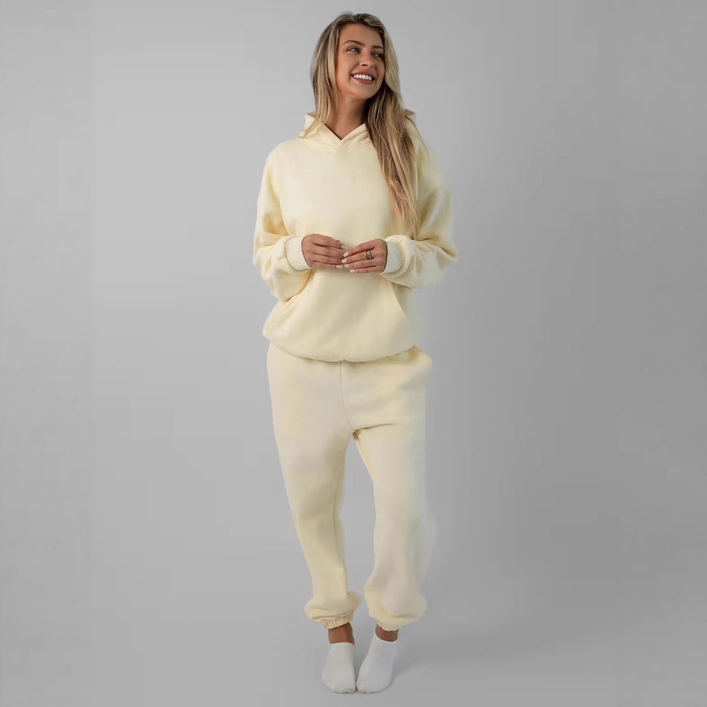 Ensemble sweat à capuche et pantalon doublé en polaire