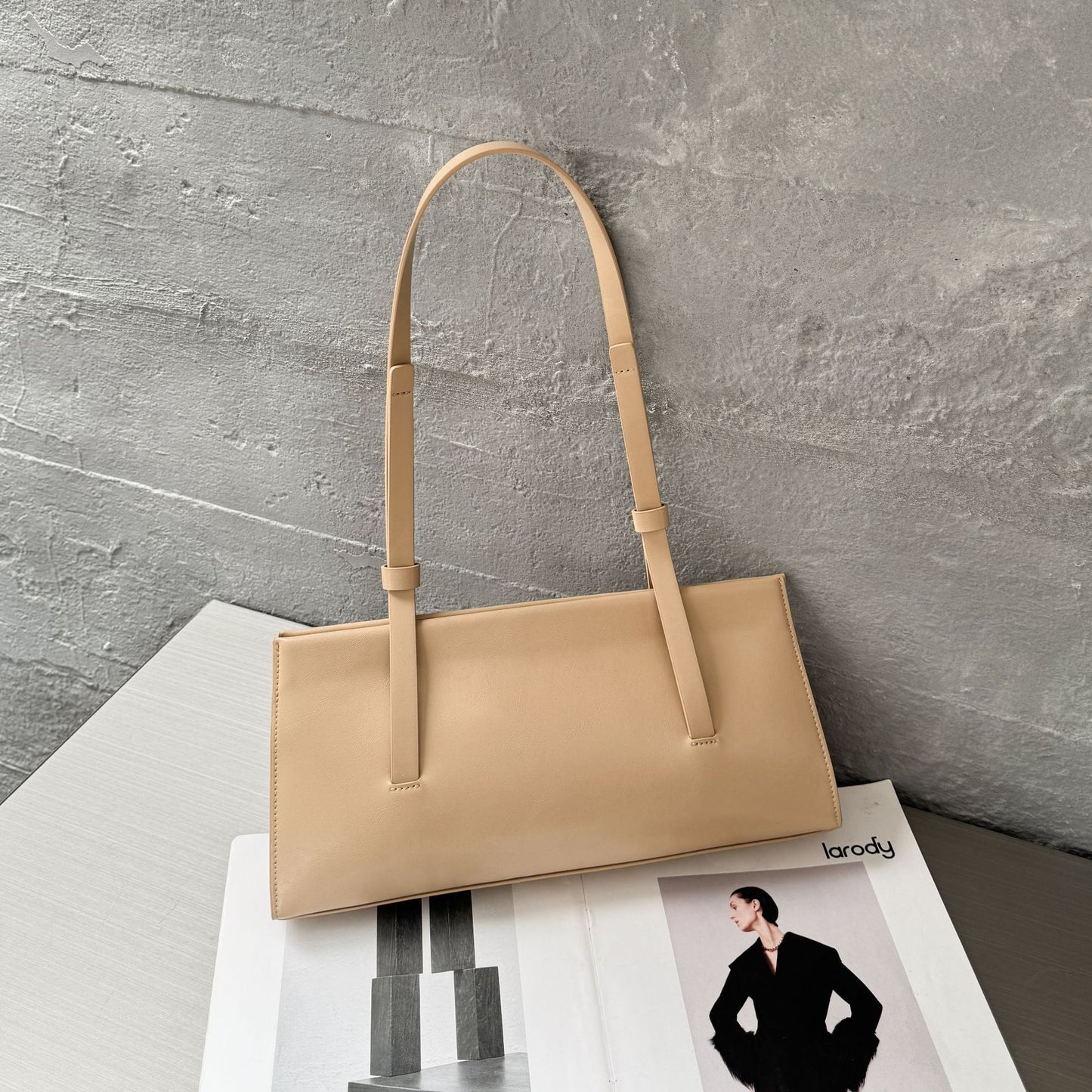 Sac bandoulière en cuir véritable style français