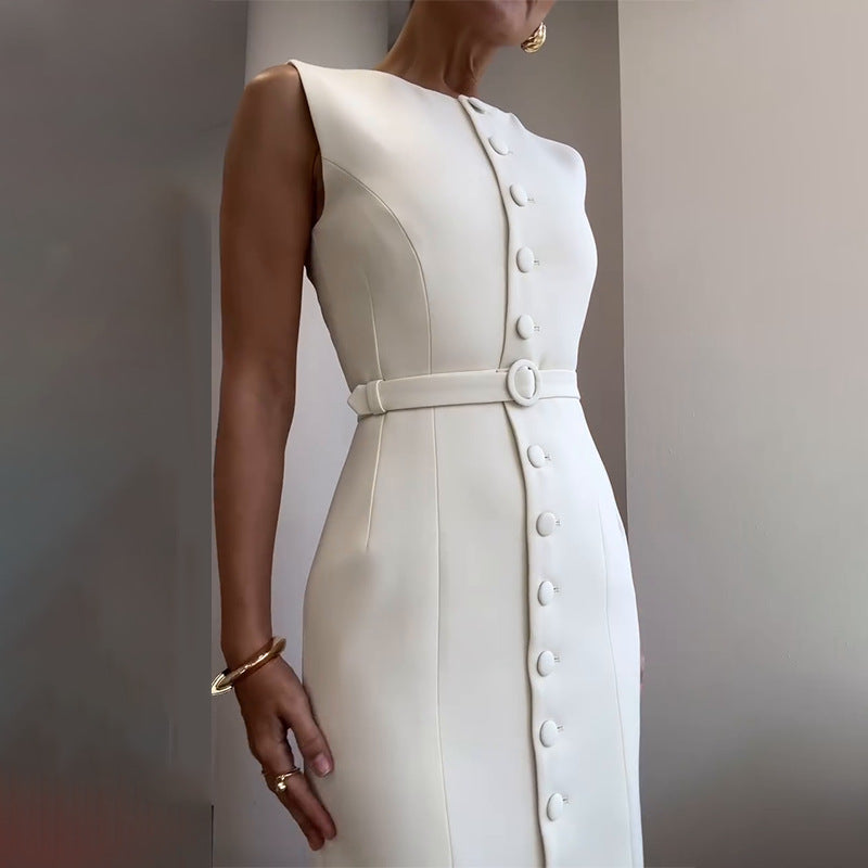 Robe patineuse élégante ceinturée