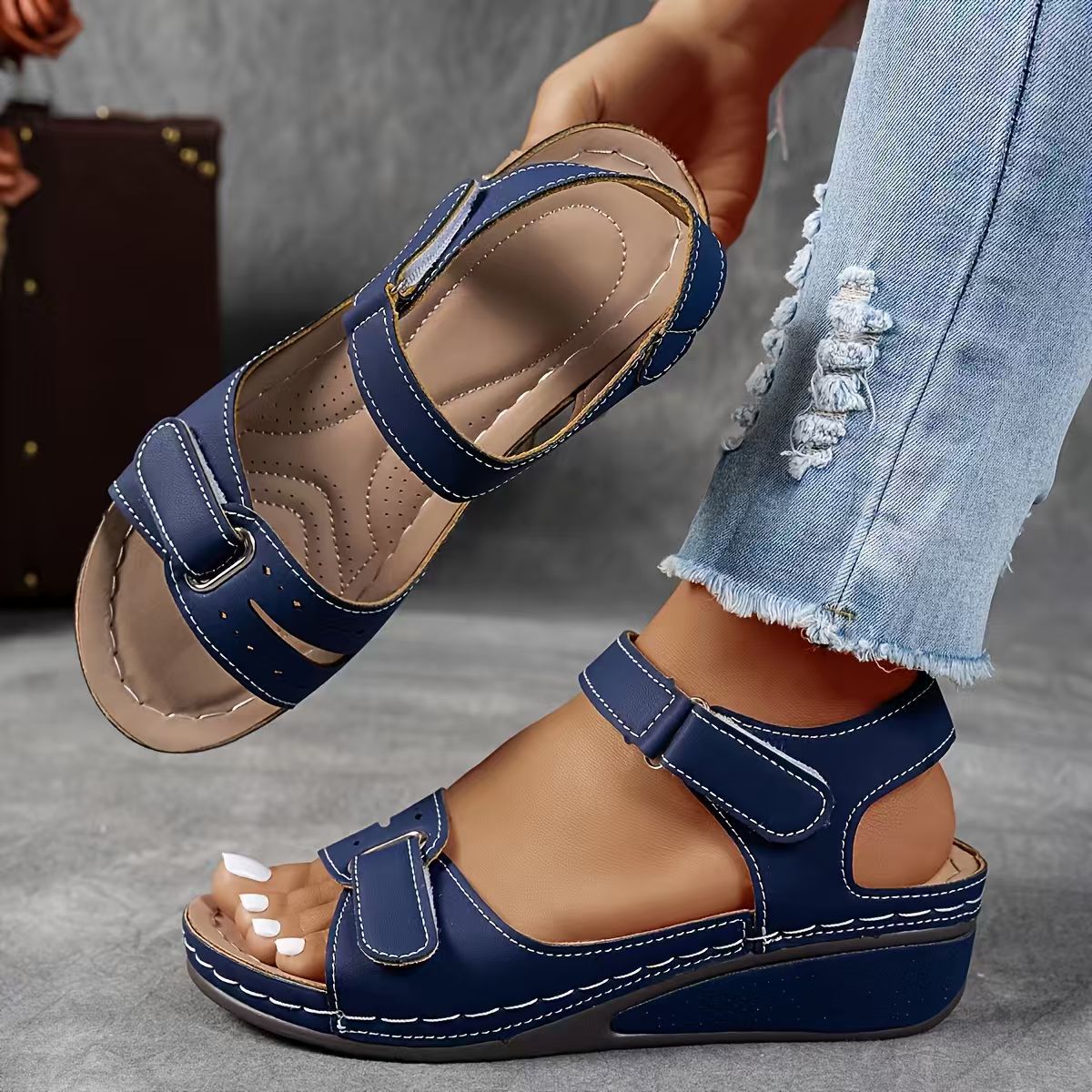 Chaussures :Sandales à scratch style romain pour femmes