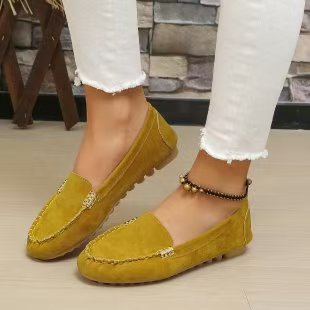 Chaussures pour femmes grande taille transfrontalières Europe et États-Unis printemps et automne 2024 nouvelles chaussures en cuir de haricot à bout peu profond à semelle plate chaussures pour femmes commerce extérieur en gros