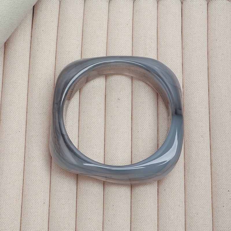 Bracelets en acrylique courbés pour femmes