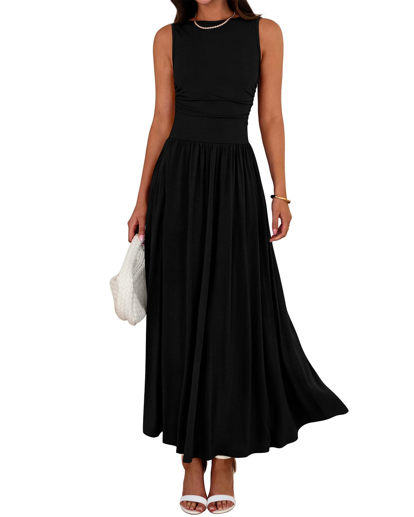 Robe longue à poches plissées