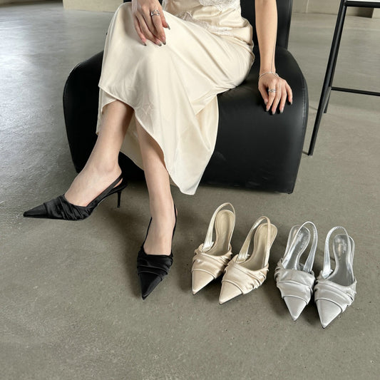 Chaussures :sandales a talons aiguilles et bout ferme