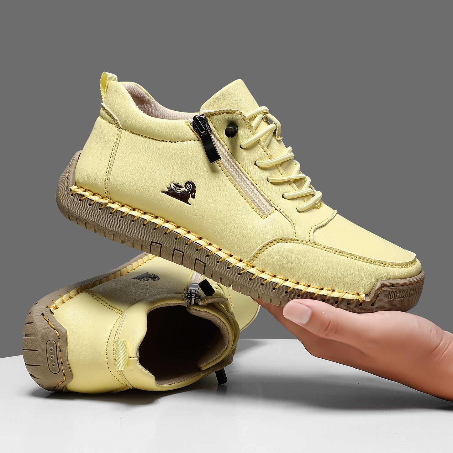 Chaussures plates à semelle souple cousues main