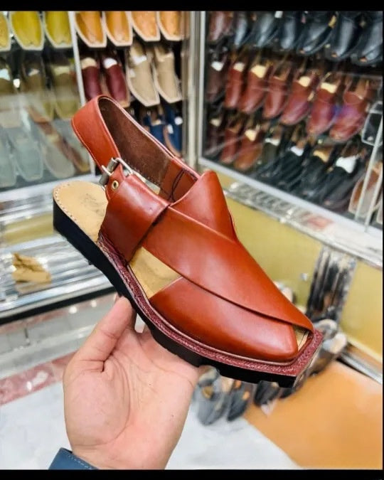 Sandales plates en cuir tressé