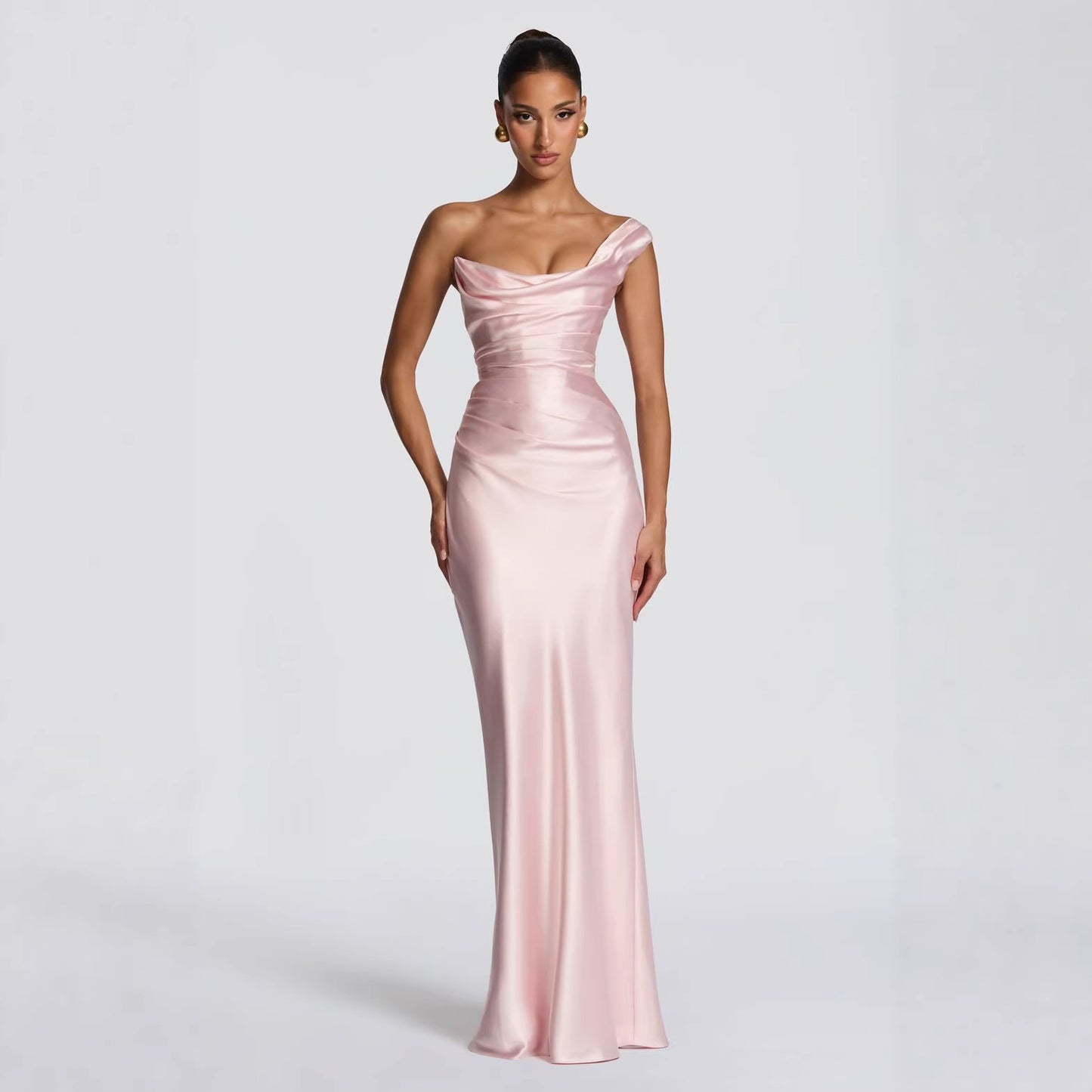 Robe de soirée sans manches à une épaule