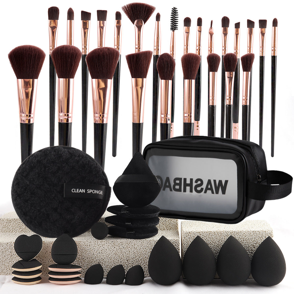 Ensemble de pinceaux de maquillage avec trousse de toilette