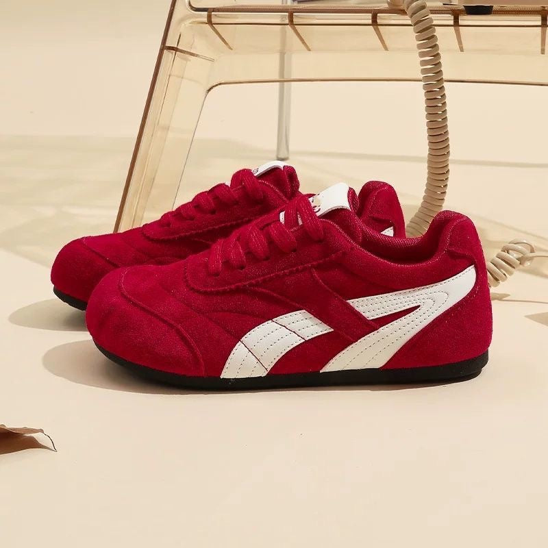 Baskets de sport décontractées pour femmes avec pompon