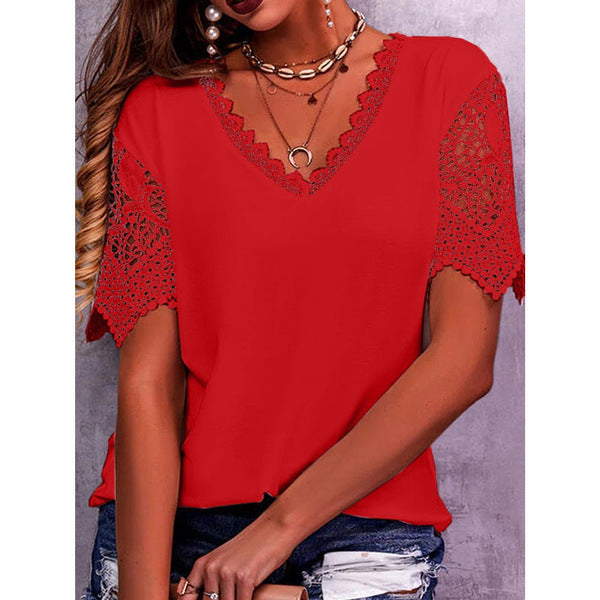 T-shirt pour femmes à col en V avec bordure en dentelle et manches courtes