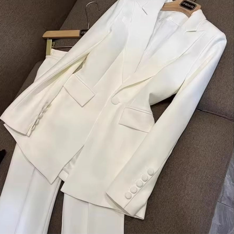 Costume pour femmes