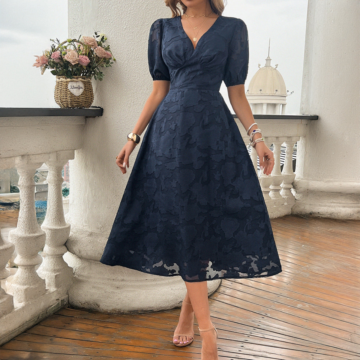 Robe florale pour femmes à col en V et taille haute