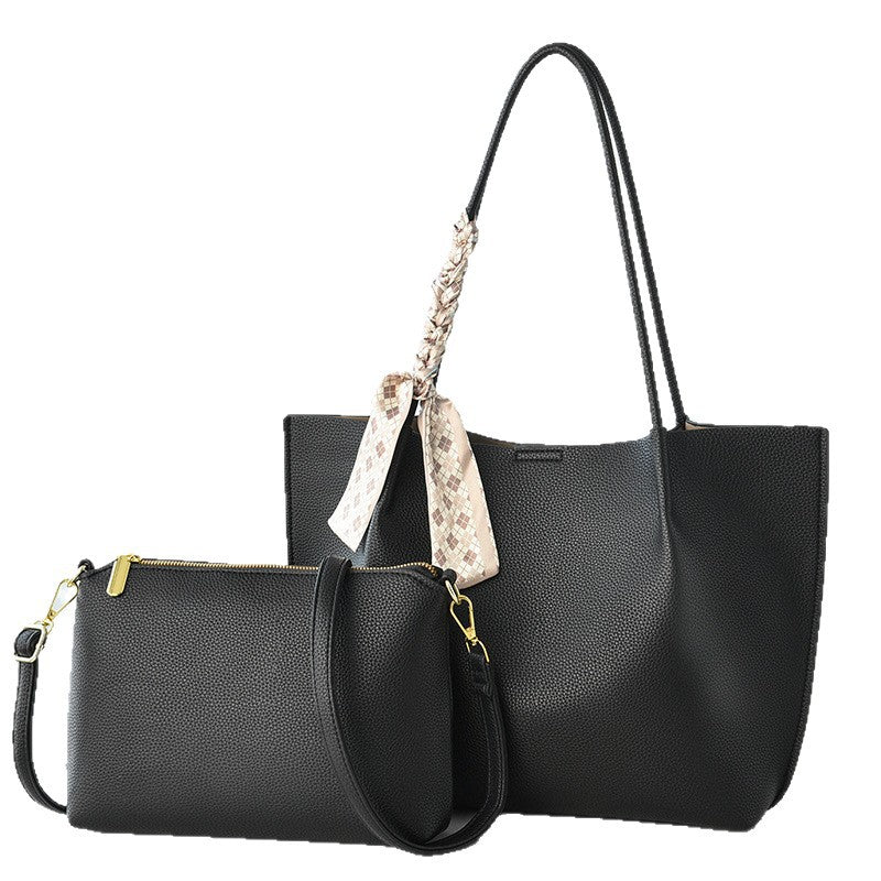 Sac bandoulière à pompons et perles tendance