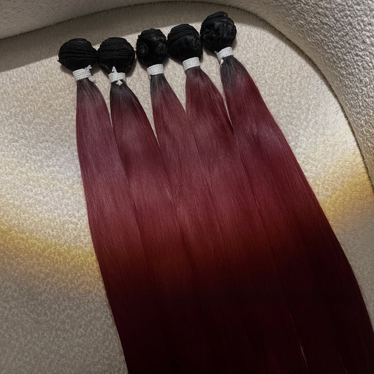 Lots de cheveux lisses vietnamiens 100 % authentiques pour un look et un toucher réalistes.