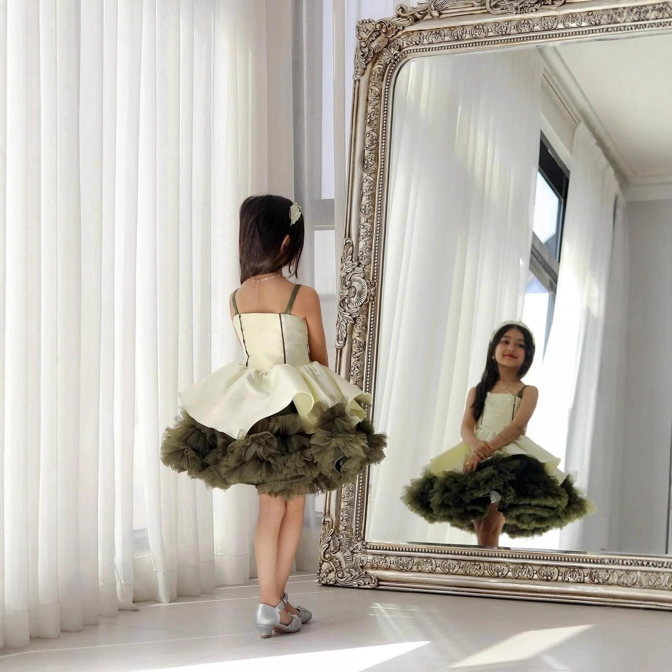 Robe princesse bouffante à bretelles spaghetti pour filles