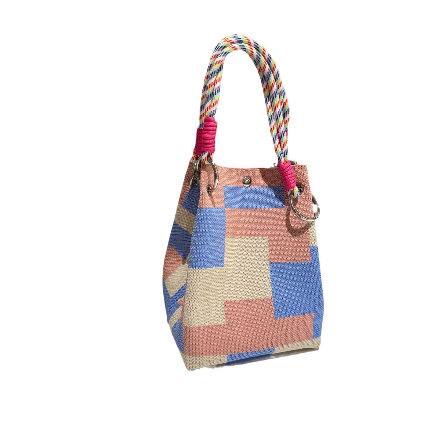 Sac à main tricoté avec boucle magnétique