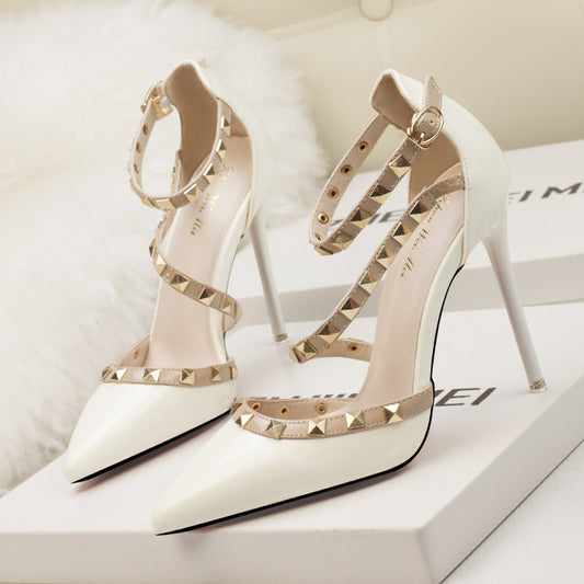 Chaussures :Sandales à talon fin pour femmes