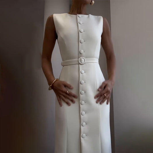 Robe patineuse élégante ceinturée