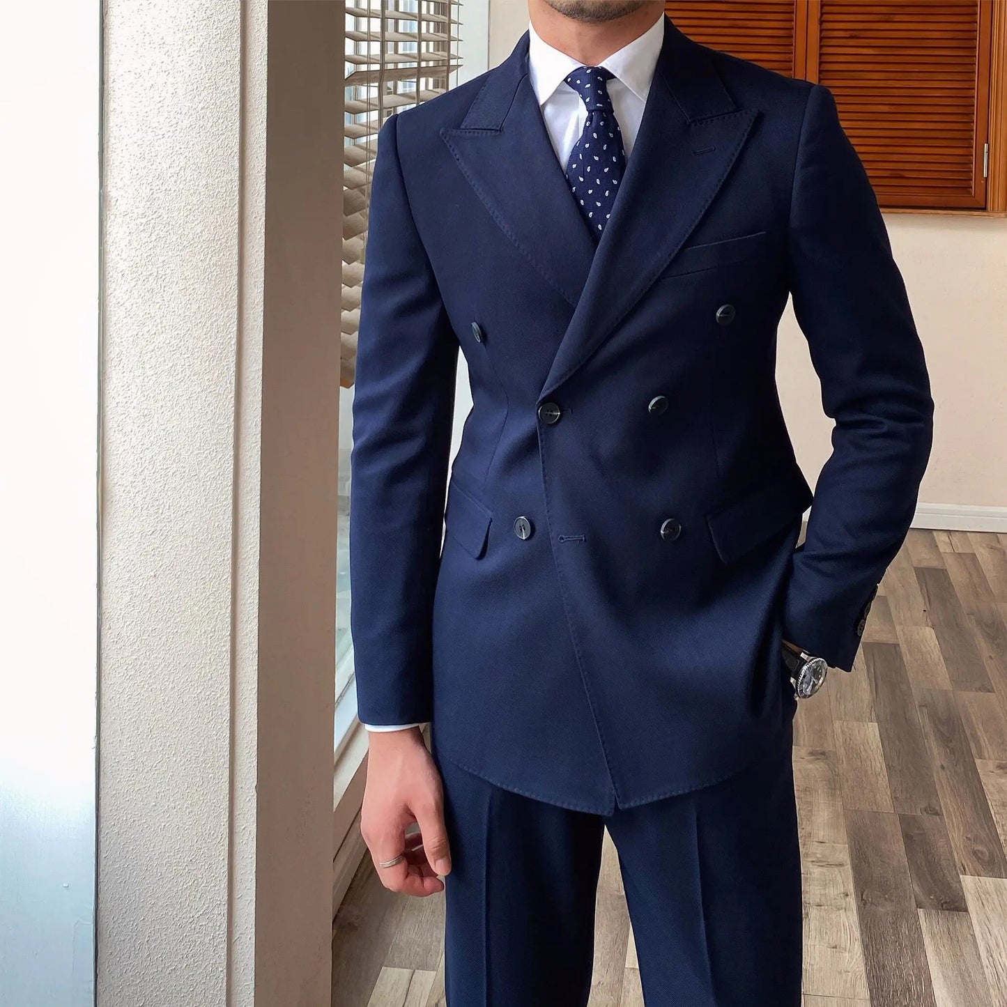 Costume classique pour hommes avec pantalon