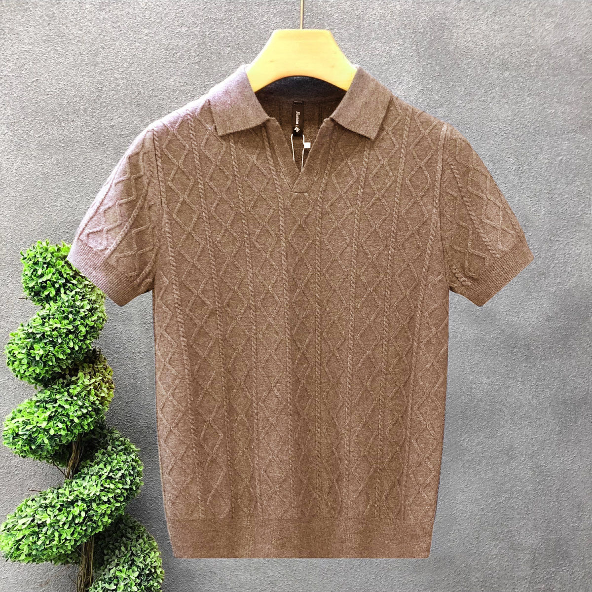 Polo texturé à col en V pour homme