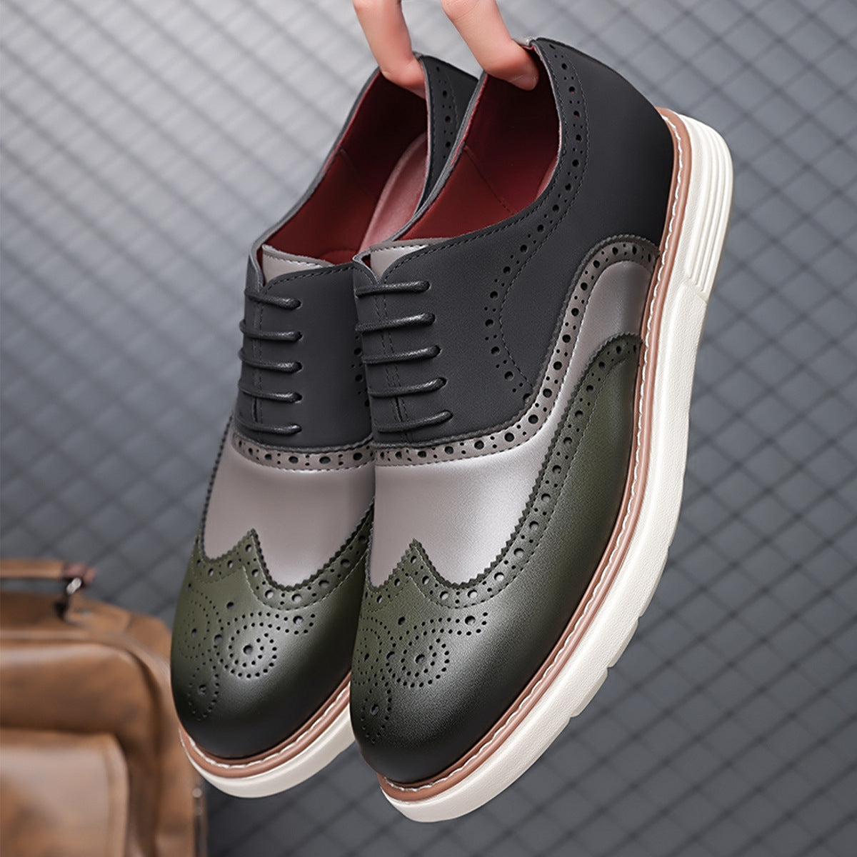 Chaussures de ville en cuir de style britannique