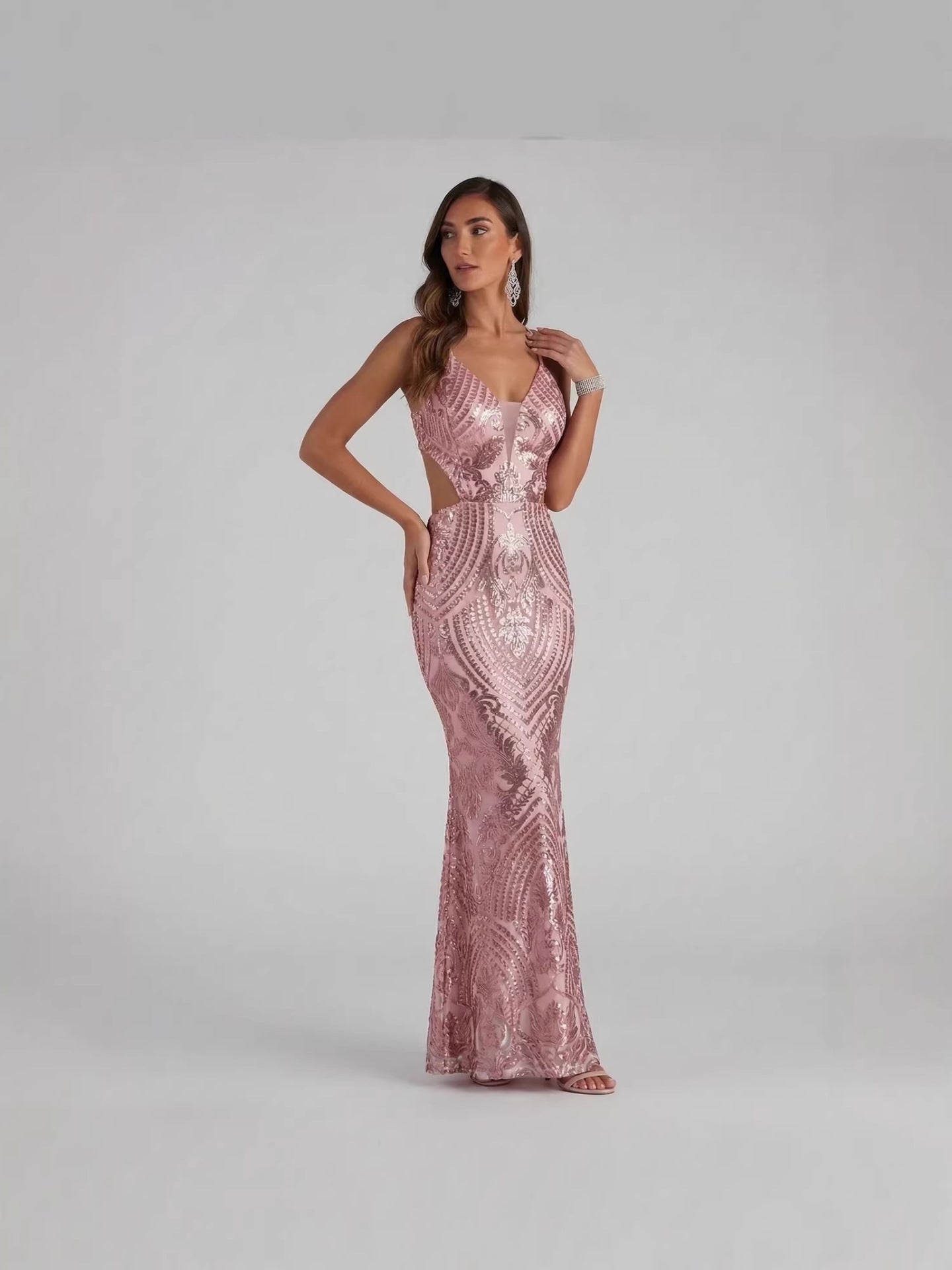 Robe de soirée élégante à paillettes et col en V