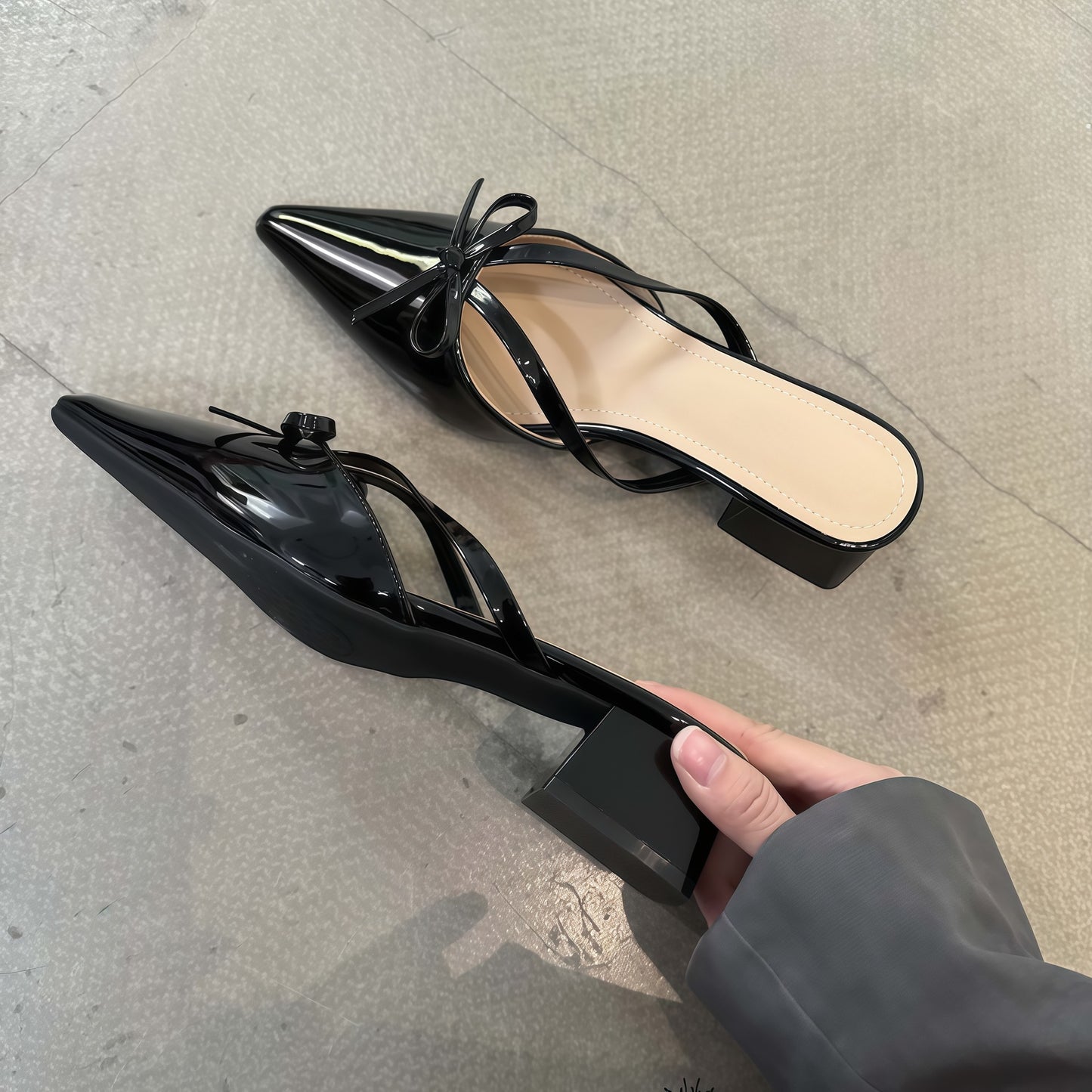 Chaussures : talons hauts couleur chair