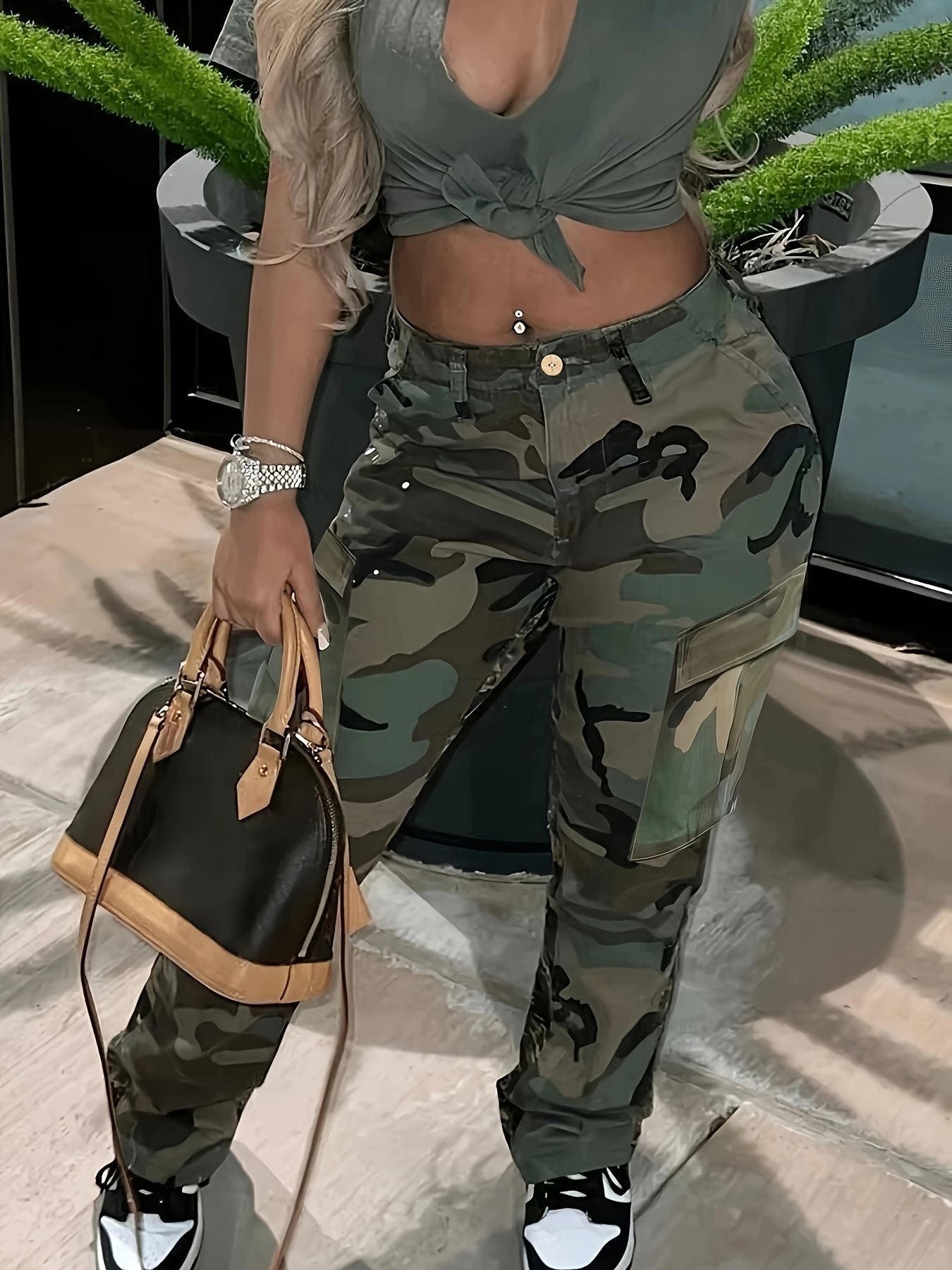 Pantalon cargo camouflage pour femmes