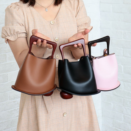 Sac seau en cuir véritable avec bandoulière réglable