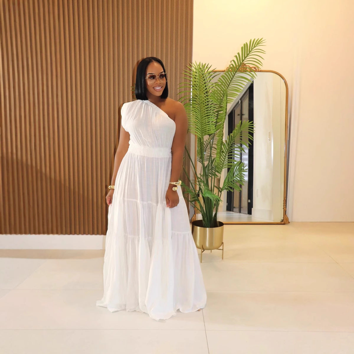 Robe maxi en lin à épaules inclinées