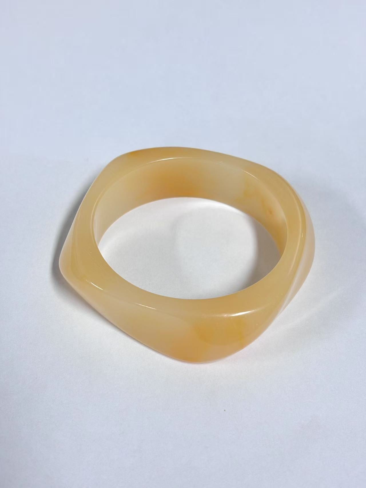 Bracelet géométrique irrégulier en résine pour femme
