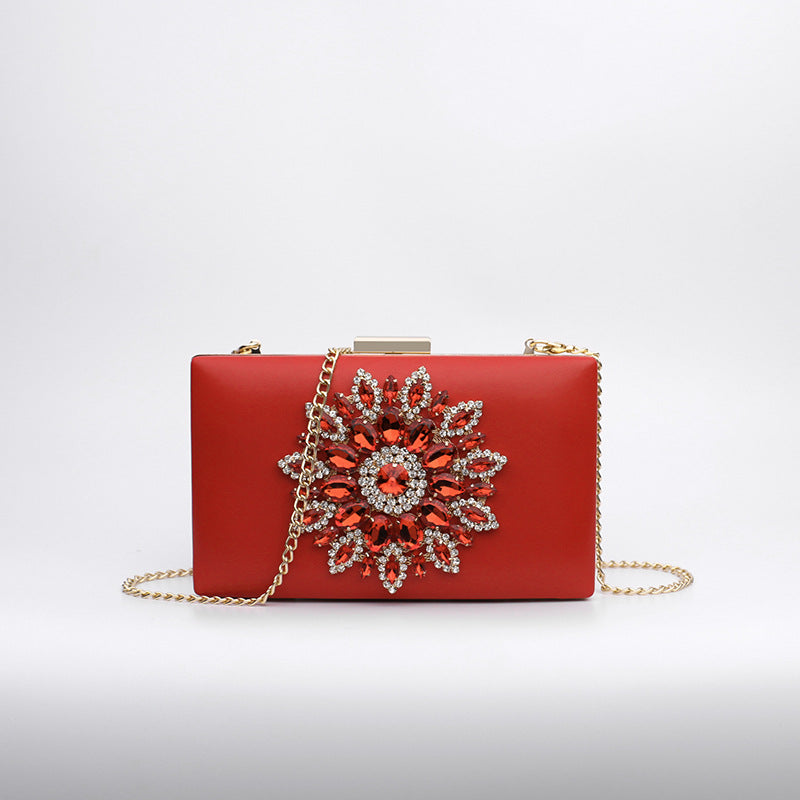 Pochette de soirée incrustée de diamants, best-seller transfrontalier 2026, élégante et tendance, à porter à l'épaule ou en bandoulière avec chaîne.