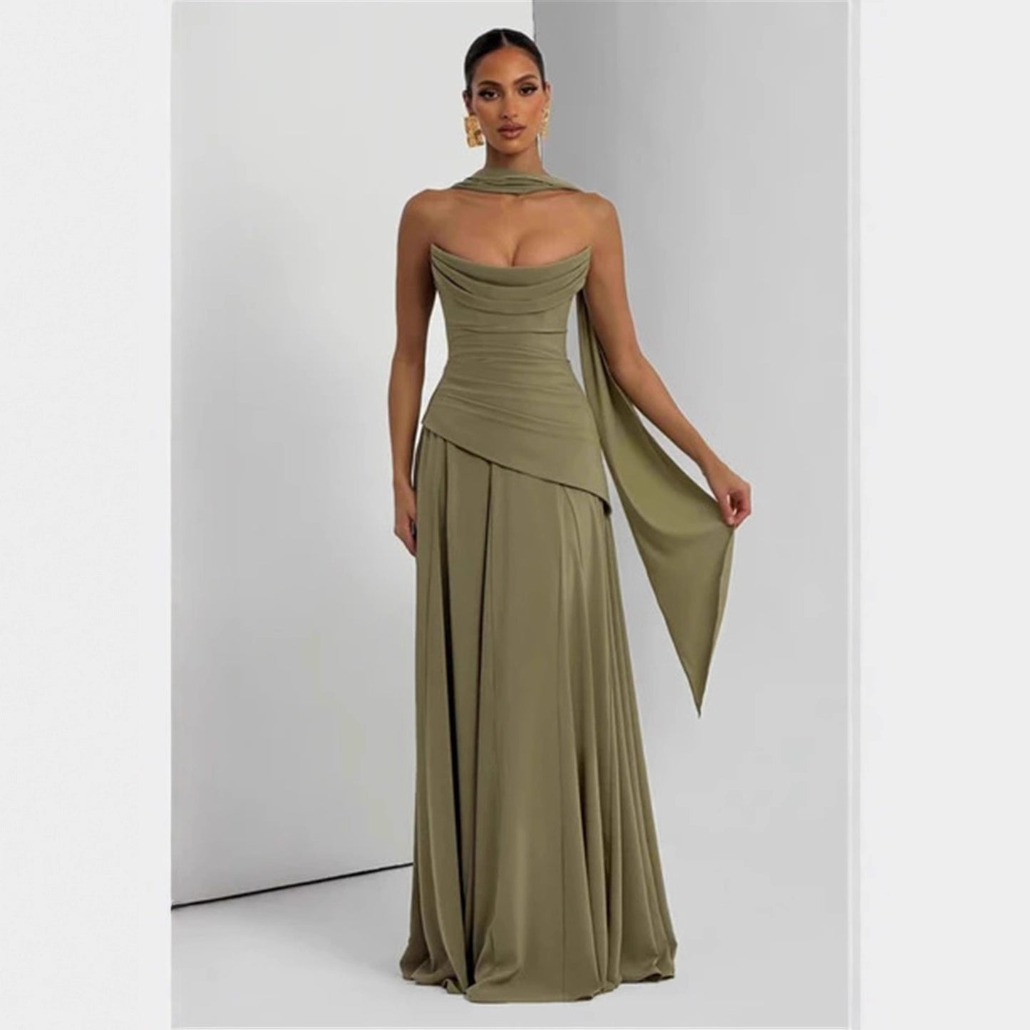 Robe de soirée élégante sans manches en tube