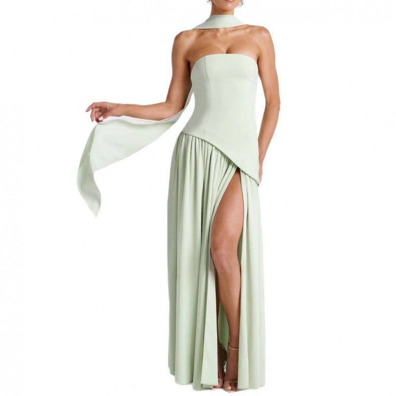 Robe longue pour femmes avec fente et bustier tube
