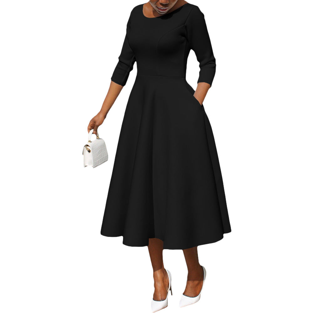 Robe longue pour femmes avec encolure en U et poche à rabat