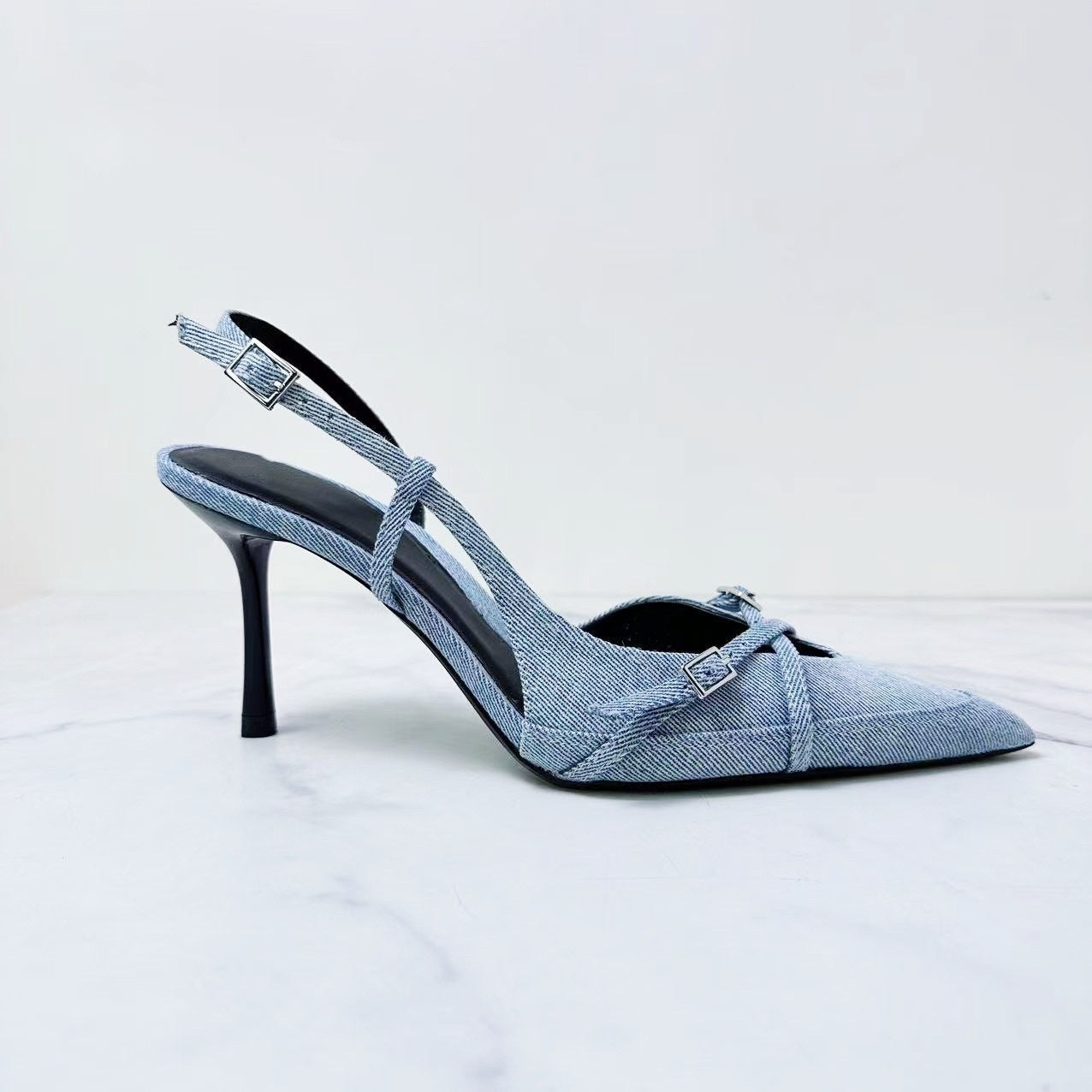 sandales à talons hauts en jean