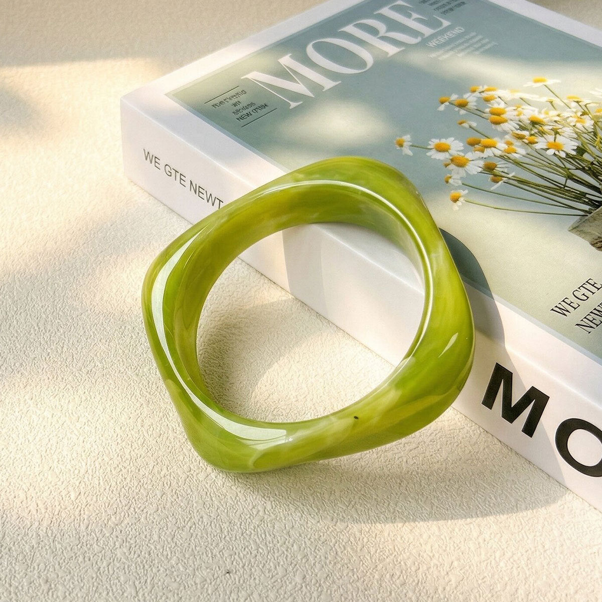 Bracelets en résine à motifs géométriques irréguliers et dégradés