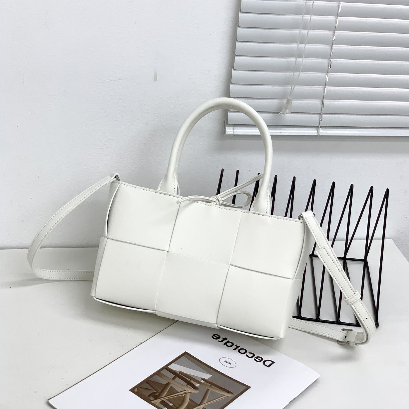 Sac fourre-tout tissé en cuir véritable