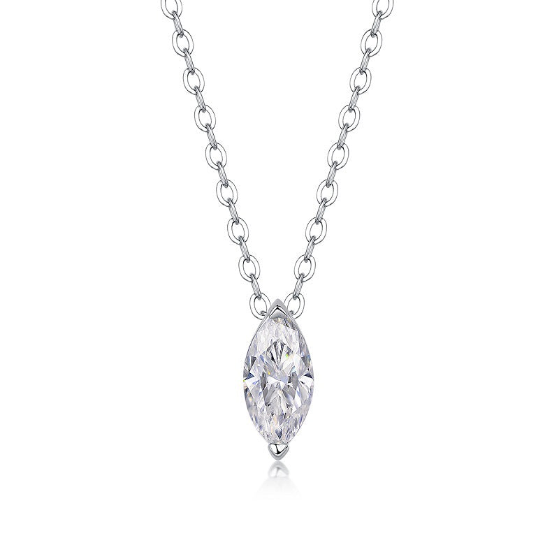 Collier pendentif géométrique en moissanite et argent sterling