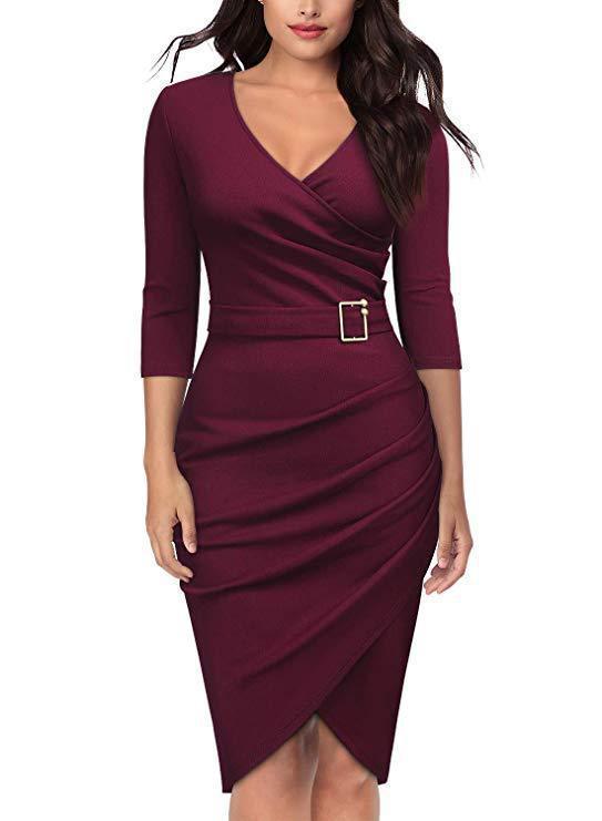 Robe moulante à manches longues avec col en V