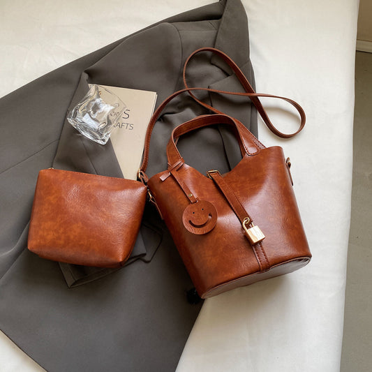Sac seau rétro texturé