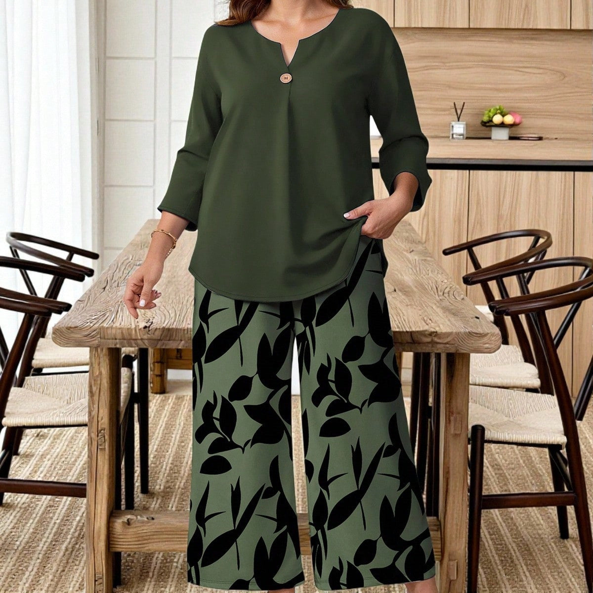Ensemble chemise et pantalon à imprimé floral