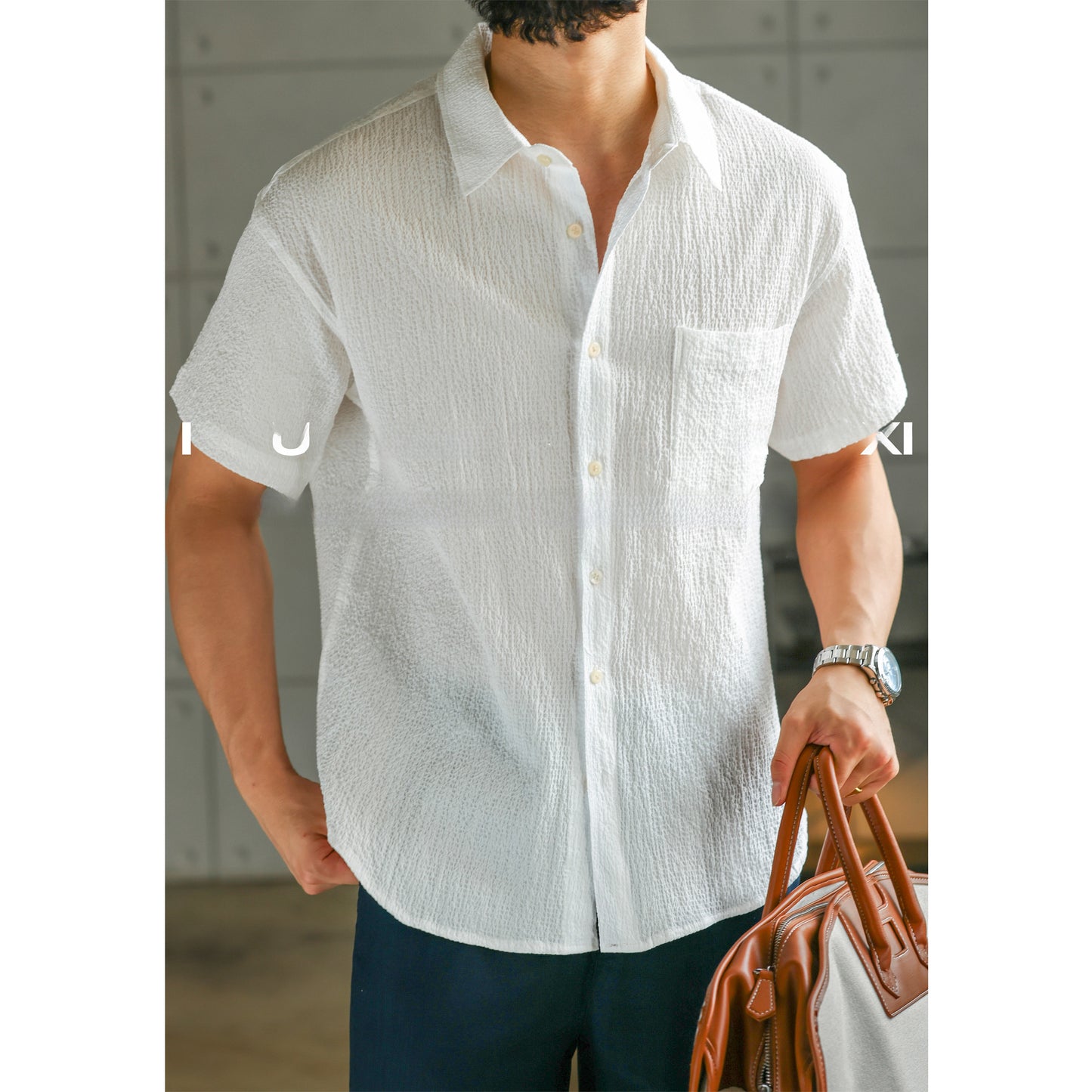 Chemise légère à manches courtes en gaze à bulles