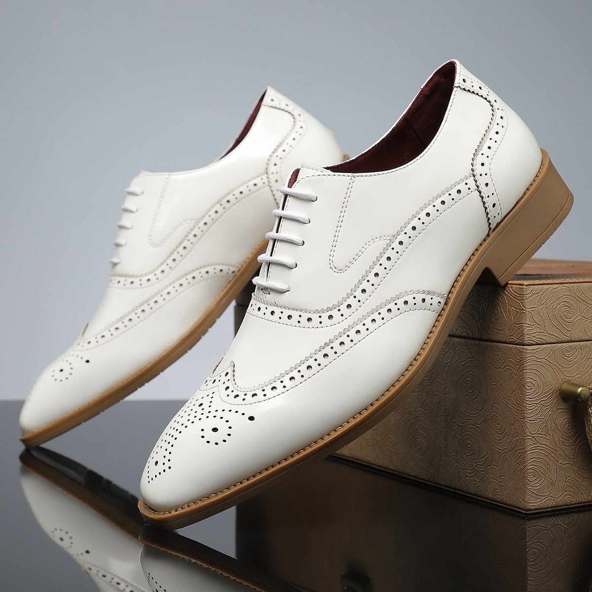 Chaussures à bout pointu de style britannique