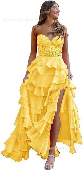 Robe de soirée moulante sans bretelles avec fente